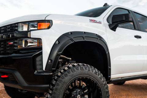 Defender Pocket Fender Flares Gloss Black Chevy Silverado 1500 2WD/4WD (19-23) Rough Country