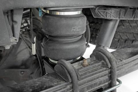 Air Spring Kit w/compressor Wireless Controller Ford F-250/F-350 Super Duty (17-22) Rough Country