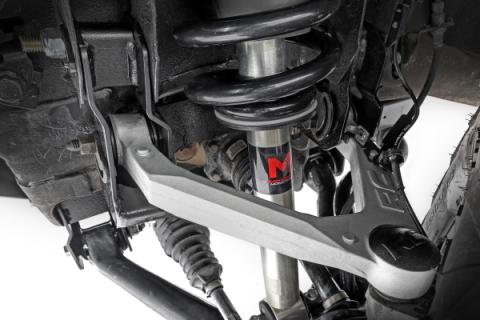 7 Inch Stamped Steel LCA Lift Kit Forged UCA Bracket Vertex Silverado/Sierra 1500 (16-18) Rough Country