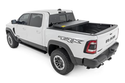 Hard Low Profile Bed Cover 5 Foot 7 Inch Bed No Rambox Ram 1500 (19-26)/1500 TRX (21-24) Rough Country