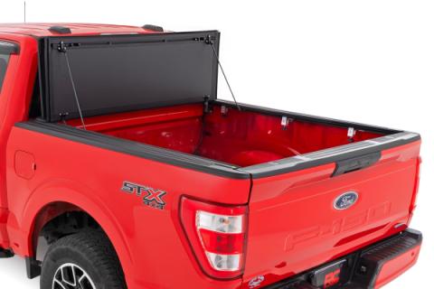 Hard Tri-Fold Flip Up Bed Cover 5 Foot 7 Inch Bed Ford F-150 2WD/4WD (2015-2020) Rough Country
