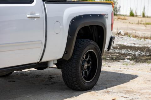 Pocket Fender Flares 6 Foot 7 Inch &amp; 8 Foot Bed 16 Graystone Chevy Silverado 1500/2500HD/3500HD (07-14) Rough Country
