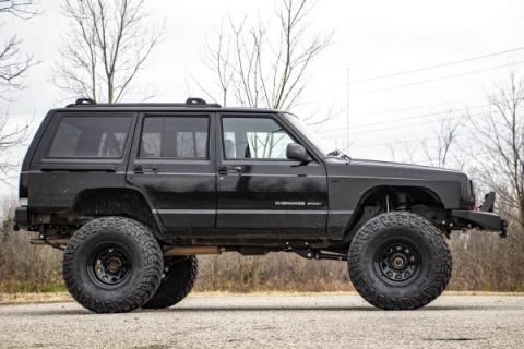 Jeep Lower Door Armor 97-01 Cherokee XJ Rough Country