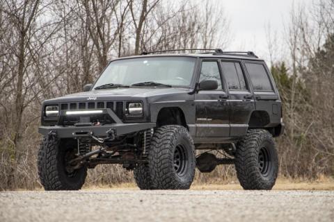 Jeep Lower Door Armor 97-01 Cherokee XJ Rough Country