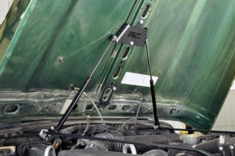 Jeep TJ Hydraulic Hood Assist 97-06 Wrangler TJ Rough Country