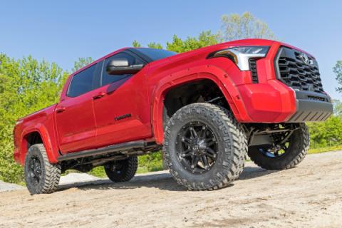 Oval Nerf Steps Crew Cab Black Toyota Tundra 2WD/4WD (22-23) Rough Country