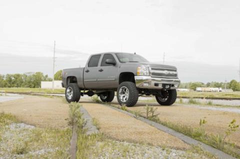7.5 Inch Suspension Lift Kit Strut Spacer 07-13 Silverado/Sierra 1500 Rough Country