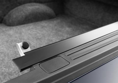 Revolver X2 Hard Rolling Truck Bed Cover 1999-2007 Ford F-250/350/450 6 Foot 9 Inch Bed BAK