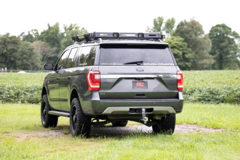 3 Inch Lift Kit UCA M1 Struts Ford Expedition 4WD (2018-2024) Rough Country