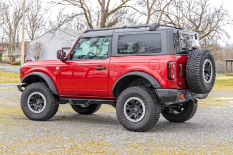 2.5 Inch Lift Kit Ford Bronco 4WD 21-Up Rough Country