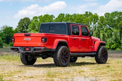 2.5 Inch Jeep Suspension Lift Kit w/V2 Shocks 20-Up Gladiator Rough Country