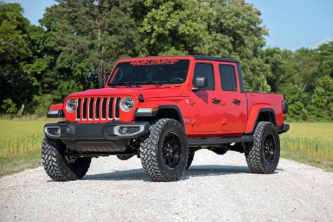 3.5 Inch Lift Kit Springs with V2 Shocks 20-Up Jeep Gladiator JT 4WD Rough Country