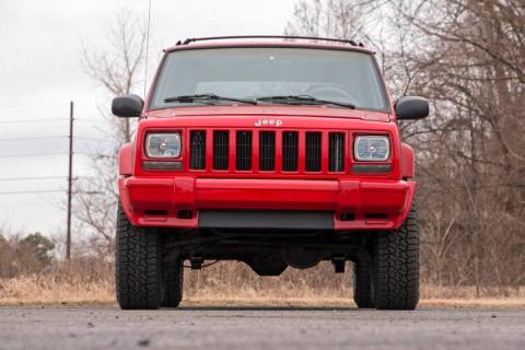 Jeep Cherokee XJ 3 Inch Series II Suspension Lift Kit W/V2 Shocks Add-A-Leaf For 84-01 Jeep Cherokee XJ Rough Country