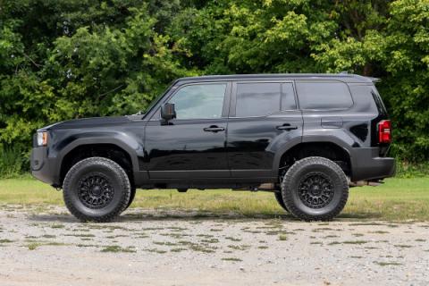 3.5 Inch Lift Kit N3 No Rear Shocks Toyota Land Cruiser 4WD (2024-2026) Rough Country