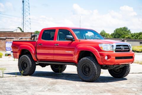 3.5 Inch Lift Kit UCA M1 Struts w/ Rear Leaf Springs Toyota Tacoma 2WD/4WD (2005-2023) Rough Country