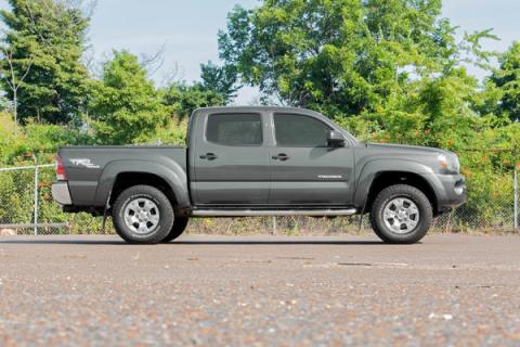 2 Inch Tacoma Leveling Strut Extensions 05-23 Tacoma Rough Country