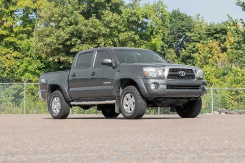 2 Inch Tacoma Leveling Strut Extensions 05-23 Tacoma Rough Country