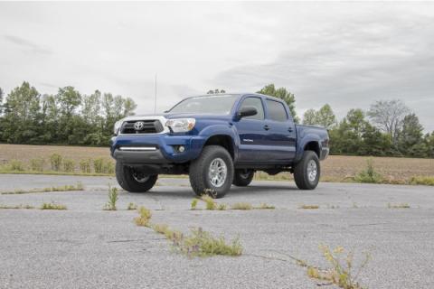 3.0 Inch Toyota Suspension Lift Kit Vertex w/ V2 Shocks (05-20 Tacoma) Rough Country