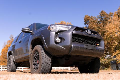 2 Inch Toyota Suspension Lift Kit Red 10-Up 4Runner 4WD Rough Country