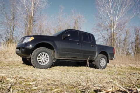 2.5 Inch Leveling Strut Extensions 05-Up Frontier/Xterra Rough Country