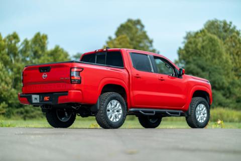 2.5 Inch Nissan Suspension Lift Kit w/ N3 Struts For 05-Up Frontier Rough Country