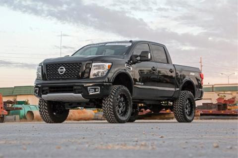 6 Inch Nissan Suspension Lift Kit 17-20 Titan 4WD Rough Country