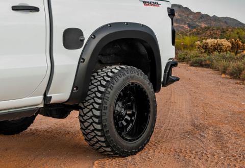 Traditional Pocket Fender Flares Flat Black Chevy Silverado 1500 (19-23) Rough Country