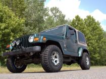 2 Inch Lift Kit V2 97-06 Jeep Wrangler TJ 4WD Rough Country