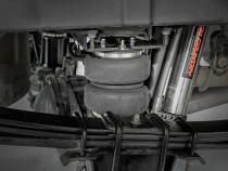 Air Spring Kit w/compressor Wireless Controller Silverado/Sierra 1500 (19-26) Rough Country