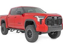 SRX2 Adj Aluminum Steps CrewMax Toyota Tundra 2WD/4WD (2022-2026) Rough Country