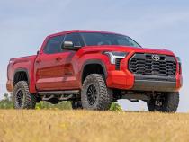 6 Inch Lift Kit Vertex/V2 Toyota Tundra 4WD (2022-2025) Rough Country