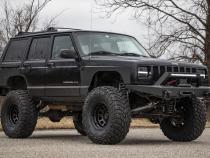 Jeep Lower Door Armor 97-01 Cherokee XJ Rough Country