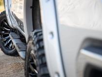 GM Oval Nerf Step Bars (19-20 GM 1500, 2020 2500HD/3500 HD Crew Cab) Rough Country