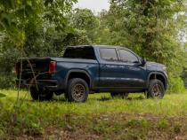 3.5 Inch Lift Kit M1 Struts/M1 Red GMC Sierra 1500 2WD/4WD (2019-2025) Rough Country