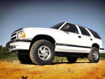 2.5 Inch Suspension Lift Kit 91-04 Sonoma 83-05 S10 Blazer 83-01 S15 Jimmy 82-04 S10 Pickup Rough Country