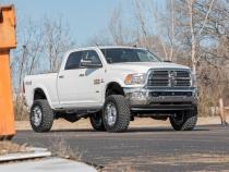 5 Inch Lift Kit FR Gas Coil Radius Arms 14-18 Ram 2500 4WD Rough Country