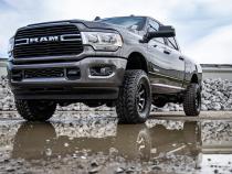 2.5 Inch Ram Leveling Kit w/ V2 Shocks Coil Spring For 14-Up 2500/3500 4WD Rough Country