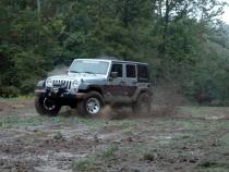 4 Inch Jeep X-Series Suspension Lift Kit w/V2 Shocks 07-18 Wrangler JK Rough Country