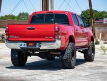 3.5 Inch Lift Kit Red UCA N3 Struts Toyota Tacoma 2WD/4WD (2005-2023) Rough Country