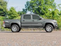 2 Inch Tacoma Leveling Strut Extensions 05-23 Tacoma Rough Country