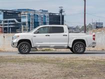 2.5-3 Inch Leveling Lift Kit 07-20 Tundra 2WD/4WD Rough Country
